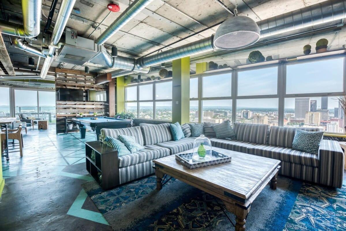 Cozysuites 800 Tower 2br With Gym! 32